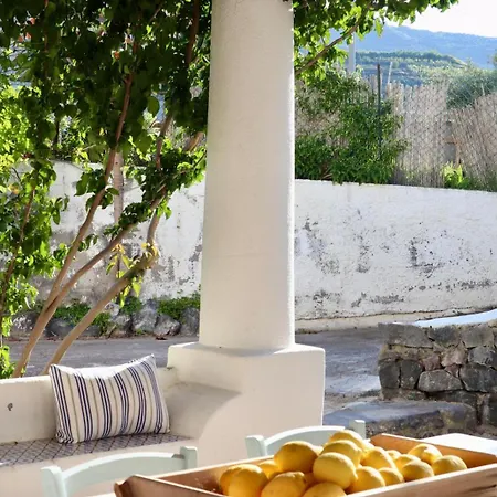 Villa L'agave, Salina *